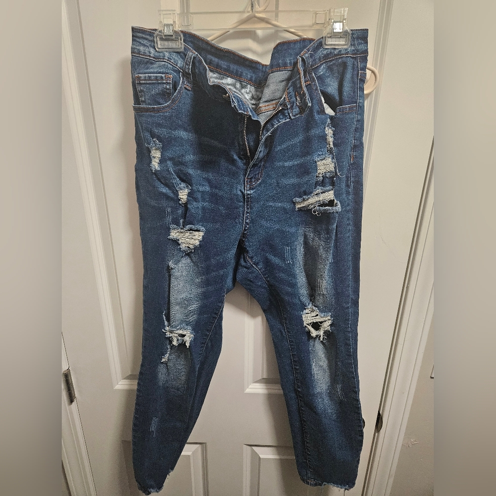 Women's Distressed Boyfriend Blue Jeans